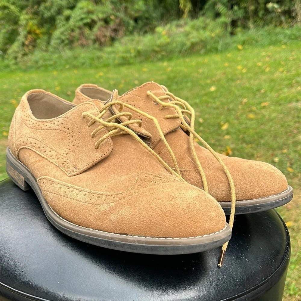 Bruno Marc Men's Lace-Up Wingtip Suede Oxford Shoes Urban-03. Size 9.5 Tan